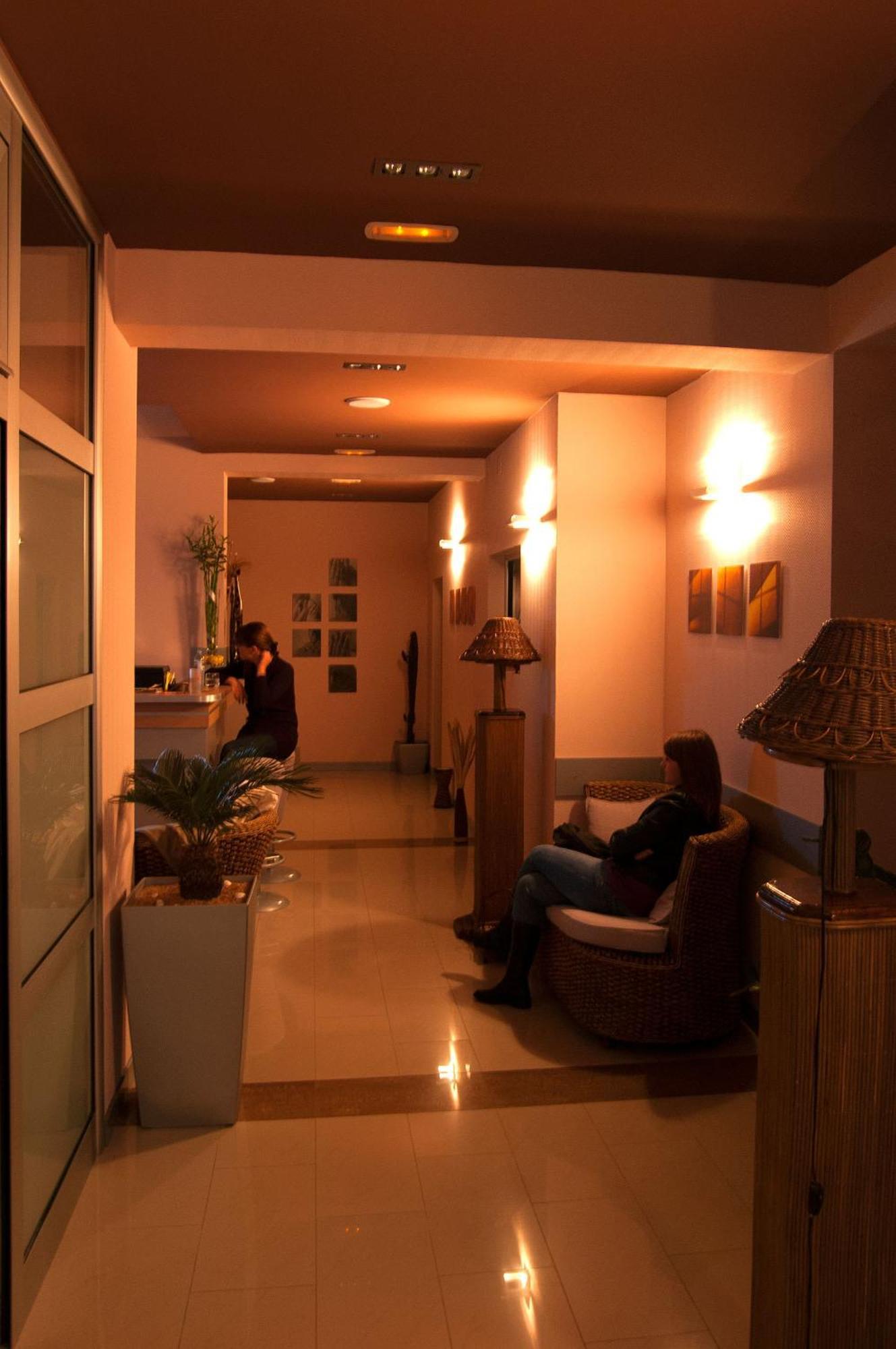 Iwa Centar Apartments & Wellness Vrnjačka Banja Extérieur photo