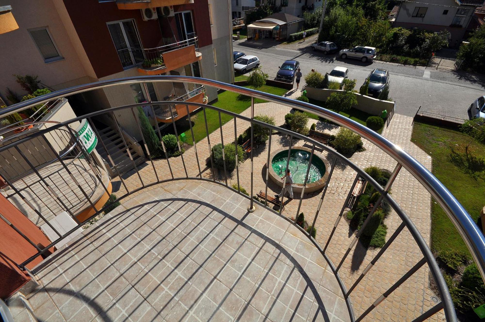 Iwa Centar Apartments & Wellness Vrnjačka Banja Extérieur photo