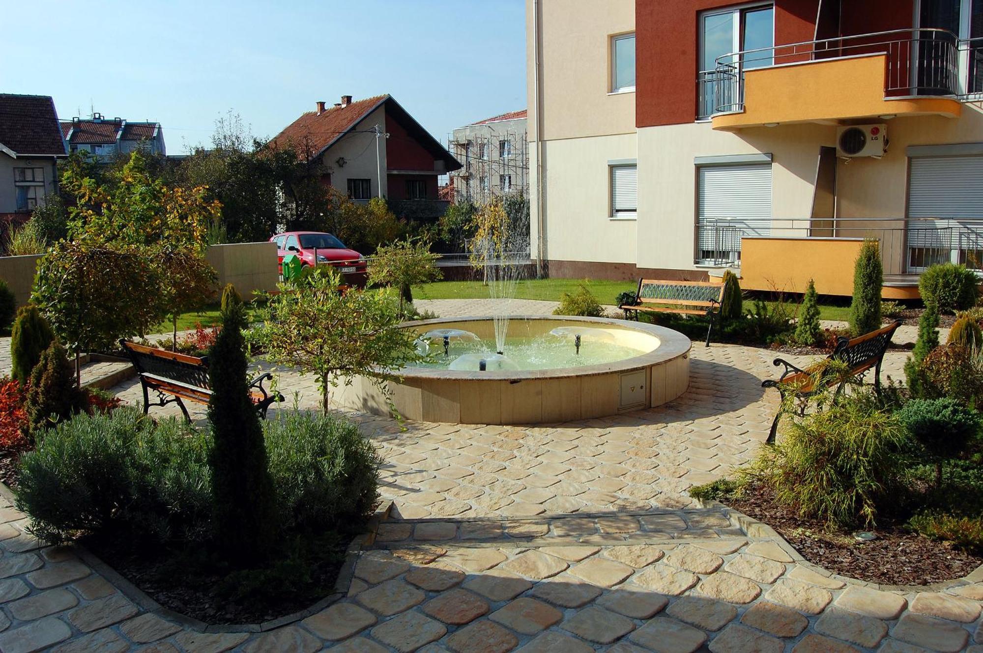 Iwa Centar Apartments & Wellness Vrnjačka Banja Extérieur photo