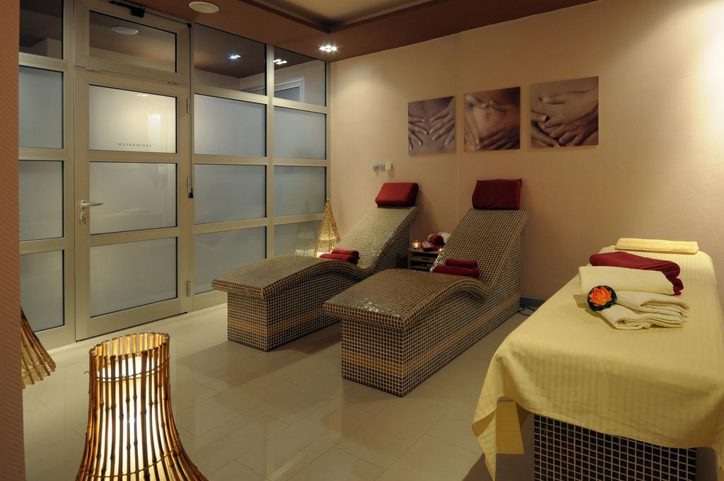 Iwa Centar Apartments & Wellness Vrnjačka Banja Extérieur photo